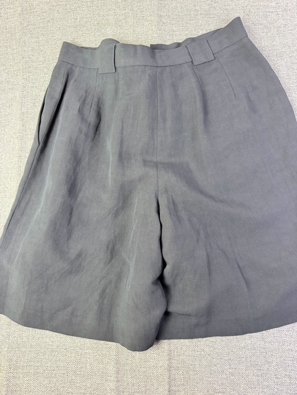 Ann Taylor Charcoal Black Pleated Bermuda Shorts - Picture 6 of 11